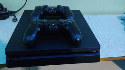 Playstation 4 Slim