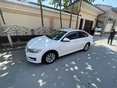 Volskwagen E-Lavida