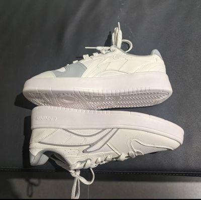 Удобные и универсальные кроссовки Li Ning мужские, белыеееееёееееееее