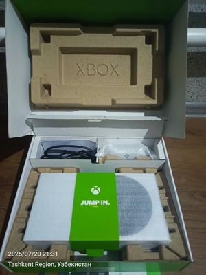 Xbox Series S 500 SSD в идеальном состоянии с играми