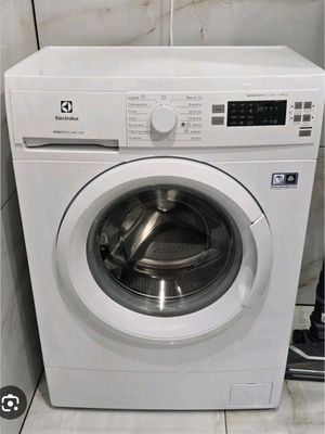 Стиральная машина Electolux 6кг