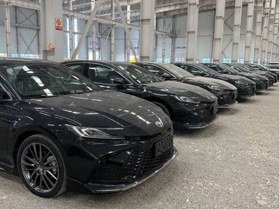 Под заказ Toyota Camry Hybrid рестайлинг
