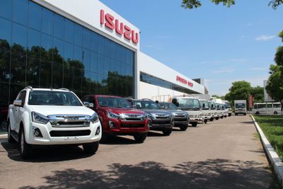 Пикап Isuzu D-max Oksus. Grand Motors 3 литр