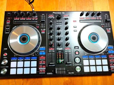 Pioneer Ddj sr2.