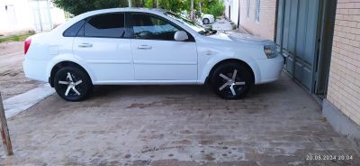 Chevrolet lacetti продаю срочно
