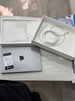 MacBook Pro 14" M1 Pro 16GB/512GB/ИДЕАЛ/Комплект