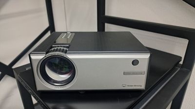 Proyektor C8 wifi mini