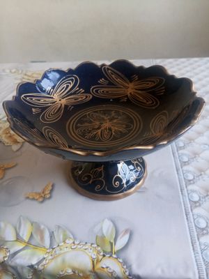 Mevalar uchun Vaza Sotiladi