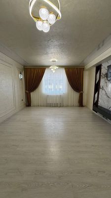 Срочно сотилади квартира