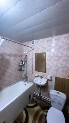 3xonali uyni 2xonasi ijaraga beriladi qizlar uchun
