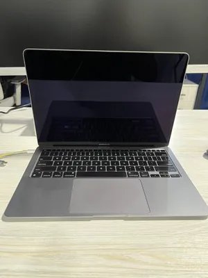 Macbook air m1 2021 8/512gb ssd 13’3 inch