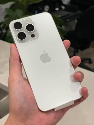 Iphone 15 pro max 256 titanium white