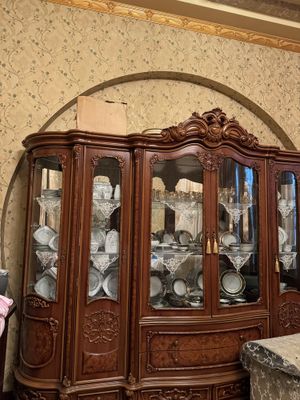 Mebel klassichiskiy dlya gastiniy