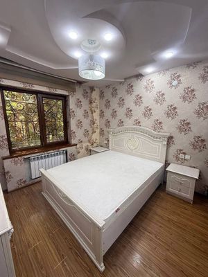 Bezmakler Sergili 3 metro bekati yonida 2 honali kvartira ijaraga beri