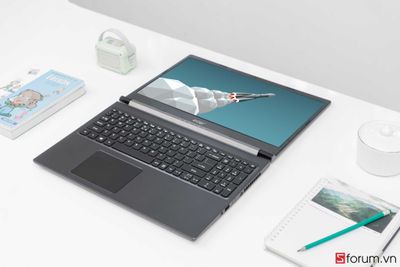 ACER ASPIRE 7 - Ноутбук в идеальном состояние