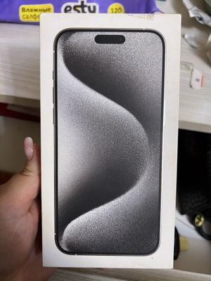 Продам коробку от 15pro max white