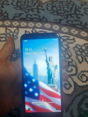Samsung galahiy j 6+