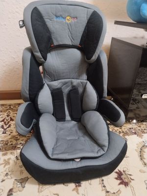 Продам детское кресло для автомобиля