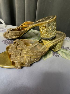 Продам обувь