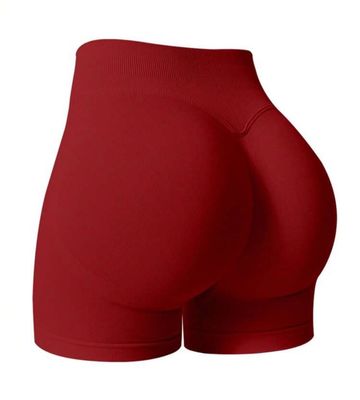 Спортивные шорты