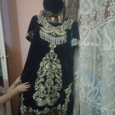 бир икки марта кийилган холати янги