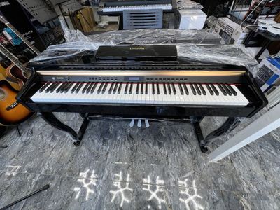 Pianina yamaha elektroni optm