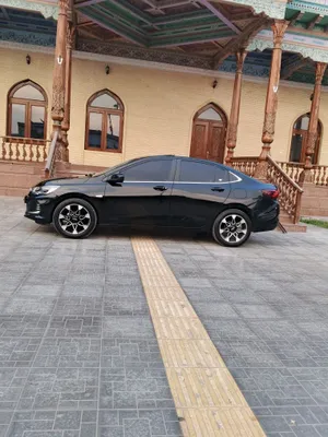 BMW dizayin alo holatda