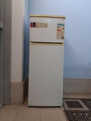 Продается холодильник Artel