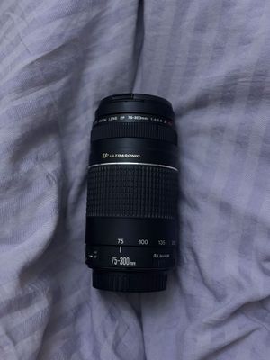 Canon EF 75-300mm f/4-5.6 III USM