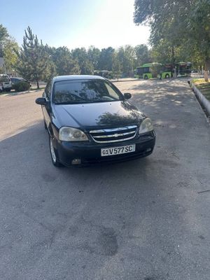 Lacetti qora zor holatta