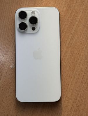 iPhone 16 pro max white