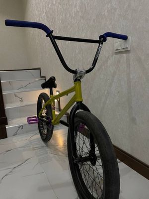 Custome BMX (велосипед для трюков)
