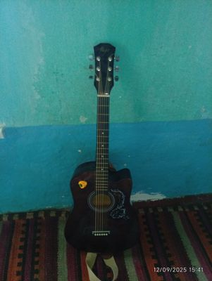 akustik gitara õlchami 32 sumkasi bilan yangi