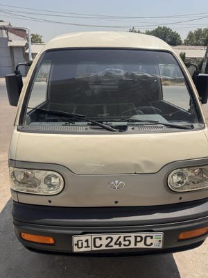 Chevrolet Damas Van