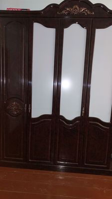 спальная гарнитур (мебель )