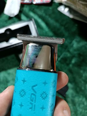 хорошие машинки  профессиональные VGR943