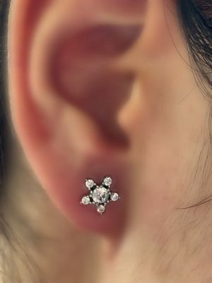 Серебряные сережки и комплект 925 пробы.