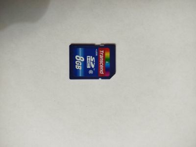 Карта памяти флешка 8GB фотоаппарат учун