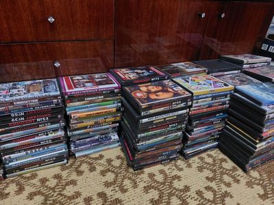 Продаются DVD диски,кино,мультфильмы