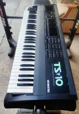 Ensoniq TS10 ,продаю синтезатор Энсоник