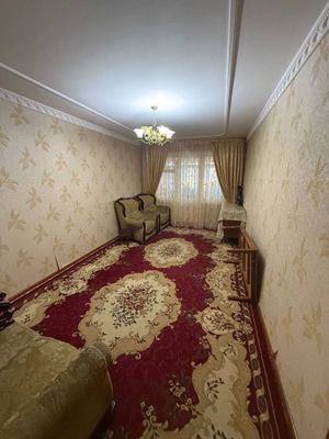 фаргона шахар киргили 3 хона срочно сотилади