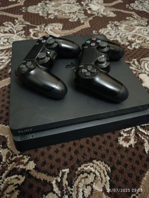 PLAYSTATION 4 oʻyinlari bilan