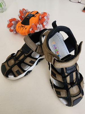 Детские кожаные сандали