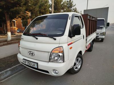 Hyundai Porter сотилади.