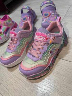 Кроссовки sketchers на девочку