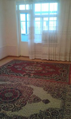 Pyatiy mikrorayondan dom sotiladi