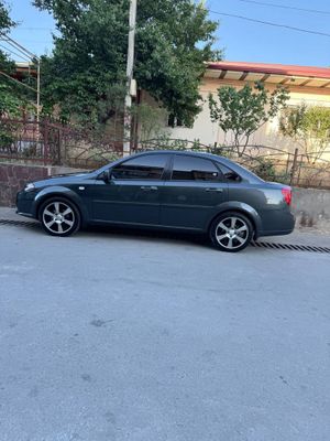 Gentra Mokriy 2019