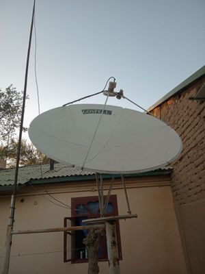 Parabalka Antenalar sotiladi.