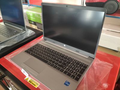 Ноутбук HP 250/G8 CORE- i5