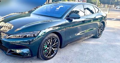 BYD han dual motor 3.9 s. Limited edition. 2023 yil. Probeg 8.800 km